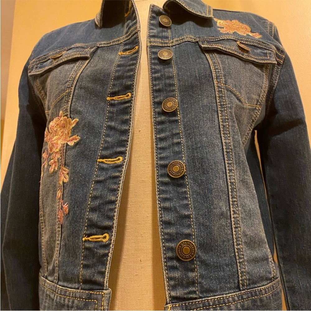 Embroidered Blue Jean Jacket - Picture 4 of 7